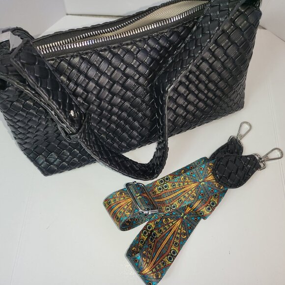 Crossbody Leather woven purse detachable strap lined inside pockets - Picture 8 of 12
